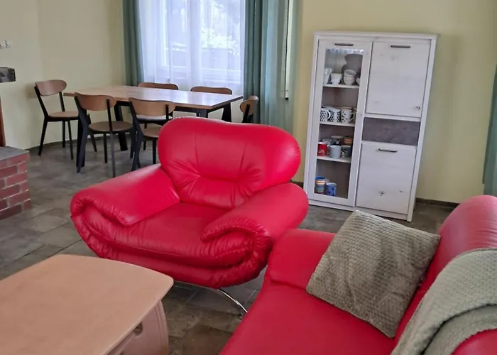 Nad Jeziorem * Male Swornegacie