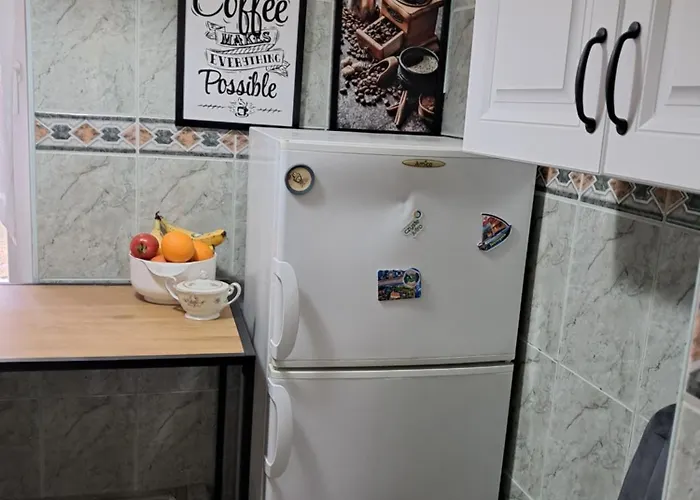 Nad Jeziorem * Male Swornegacie